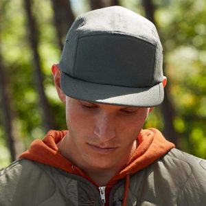 casquette-en-toile-brodee